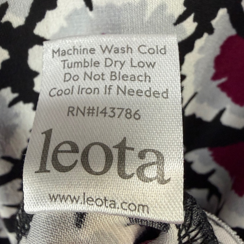 Leota Emma Knit Dress Womens S Magenta White Floral Fit Flare Faux Wrap Ruched - Picture 12 of 13